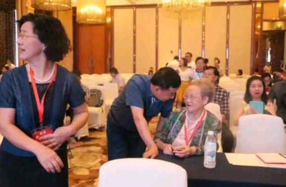 军盛专家受邀参加“中国医师协会神经内科医师大会”