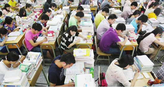 公益圆梦中高考;成都武侯军盛医院倾情助力癫 公益圆梦中高考;成都武侯军盛医院倾情助力癫